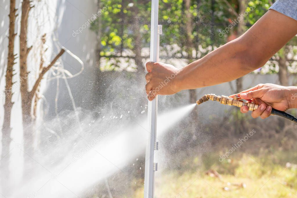 エアフローで着色を落とす様子